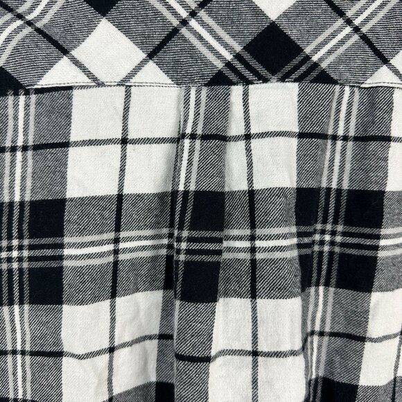 Gap Womens Black & White Plaid Button Flannel Shirt XL Long Sleeve Casual Cotton - Picture 3 of 10